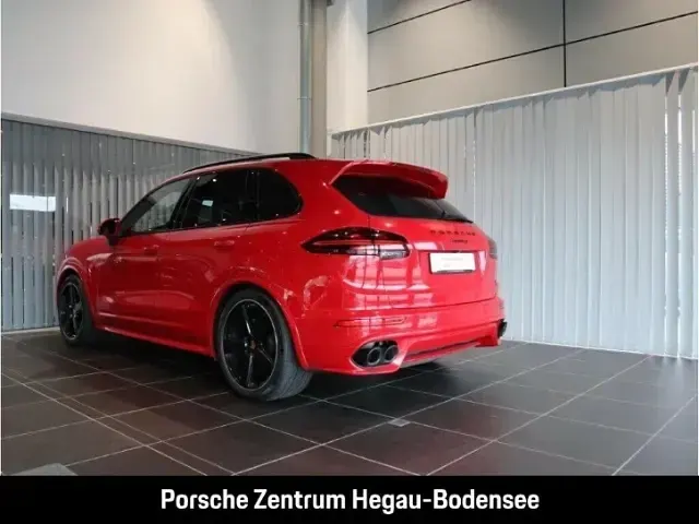 Gebraucht Porsche Cayenne S Diesel 385 PS (283 kW) 2017 Rot SUV