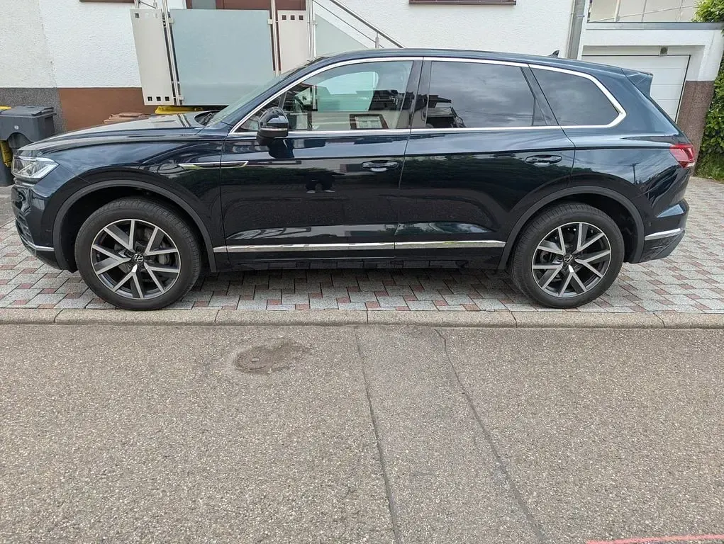 Gebraucht VW Touareg 286 PS (210 kW) 2021 Blau SUV