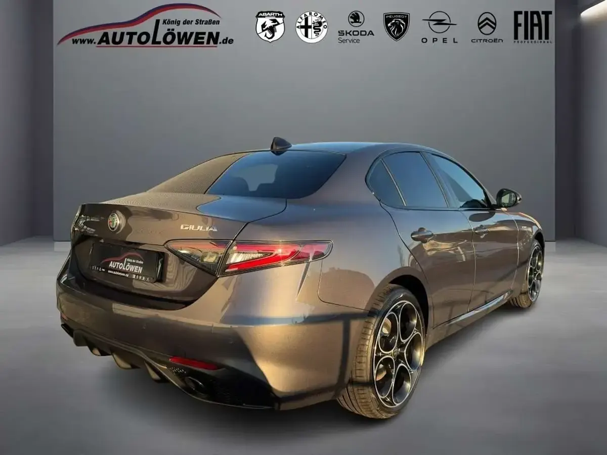 Neu Alfa Romeo Giulia Sprint 280 PS (205 kW) 2025 Grigio vesuvio, metallic Limousine