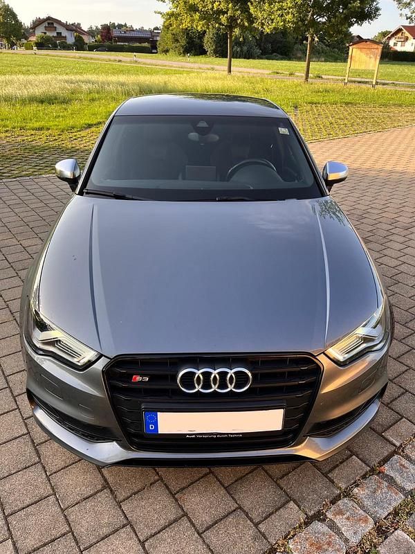 Gebraucht Audi S3 Exclusive 300 PS (220 kW) 2014 Grau Limousine