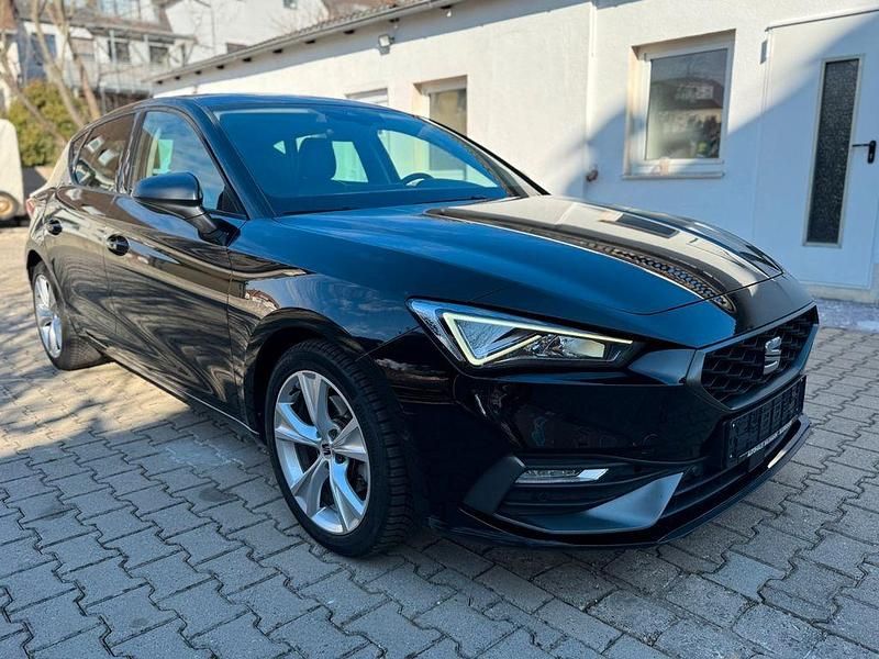 Schwarz Gebraucht 2021 Seat Leon FR Limousine | 18.500 € (Teuer) - Bild 1/4