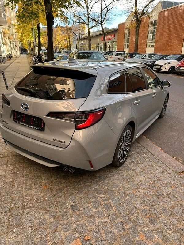 Gebraucht Toyota Corolla Team 184 PS (135 kW) 2021 Grau Kombi