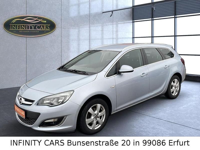 Gebraucht Opel Astra Exklusiv 140 PS (102 kW) 2015 Silber Kombi
