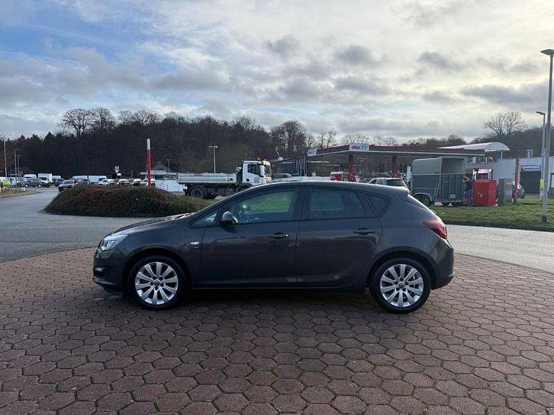 Gebraucht Opel Astra Energy 110 PS (80 kW) 2014 Grau Limousine