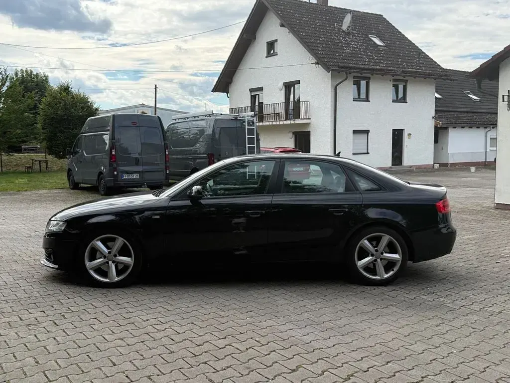 Gebraucht Audi A4 S-Line 143 PS (105 kW) 2011 Schwarz Limousine