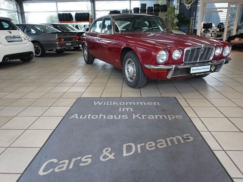 Gebraucht Jaguar XJ12 287 PS (211 kW) 1978 Dunkelrot Limousine