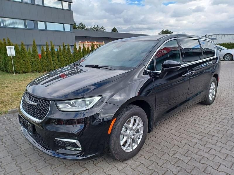 Gebraucht Chrysler Pacifica 291 PS (214 kW) 2025 Schwarz Van