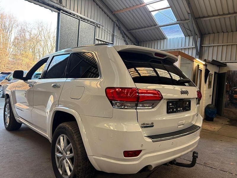 Gebraucht Jeep Grand Cherokee Overland 250 PS (183 kW) 2016 Weiß SUV