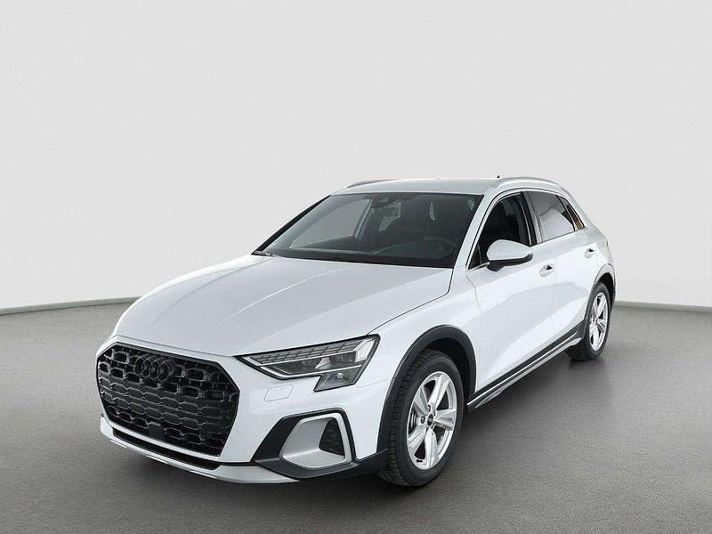 Gebraucht Audi A3 Ambiente 150 PS (110 kW) 2025 Gletscherweiß Kombi