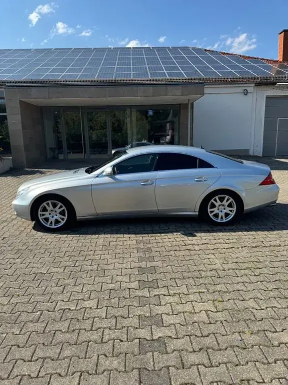 Gebraucht Mercedes CLS350 272 PS (200 kW) 2005 Silber Coupé
