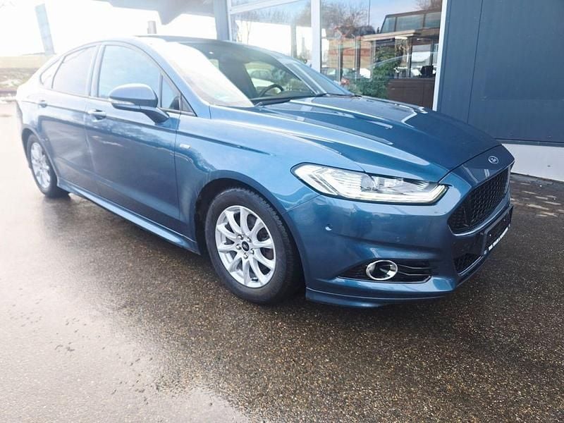 Gebraucht Ford Mondeo ST-Line 165 PS (121 kW) 2018 Blau Limousine