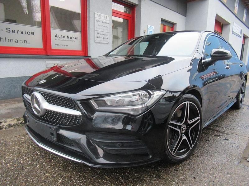 Schwarz Gebraucht 2022 Mercedes CLA220 AMG line Limousine | 20.950 € (Guter Preis) - Bild 1/4