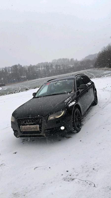 Gebraucht Audi A4 120 PS (88 kW) 2011 Schwarz Kombi