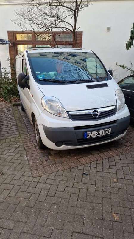 Weiß Gebraucht 2006 Opel Vivaro Edition Van | 4.650 € (Fairer Preis) - Bild 1/3