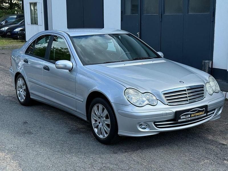 Silber Gebraucht 2007 Mercedes C180 Limousine | 5.990 € (Guter Preis) - Bild 1/4