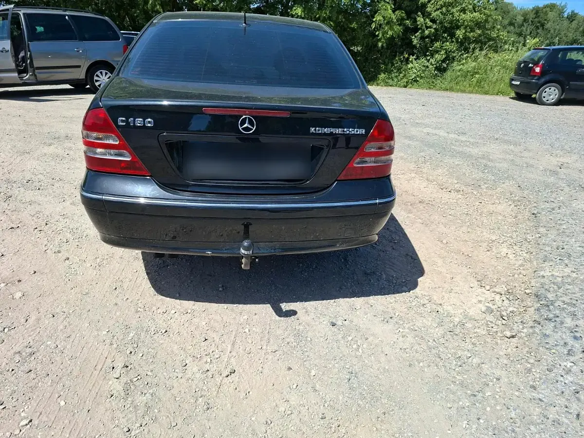 Gebraucht Mercedes C180 136 PS (100 kW) 2004 Schwarz Kombi
