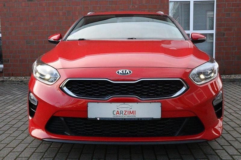 Gebraucht Kia Ceed Vision 140 PS (102 kW) 2019 Rot Kleinwagen