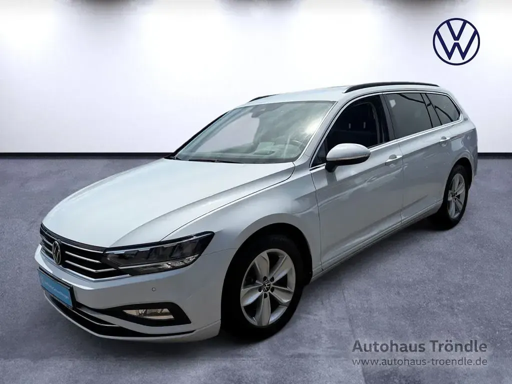 Gebraucht VW Passat Business 200 PS (147 kW) 2023 Weiß Kombi