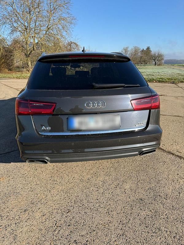 Gebraucht Audi A6 Ambiente 272 PS (200 kW) 2017 Grau Kombi