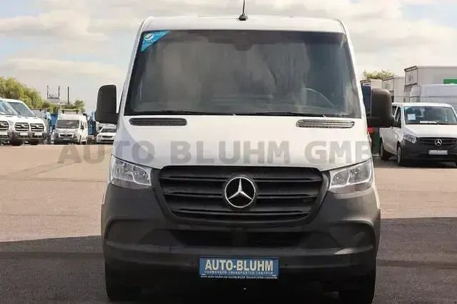Gebraucht Mercedes Sprinter 143 PS (105 kW) 2020 Arktikweiss Van