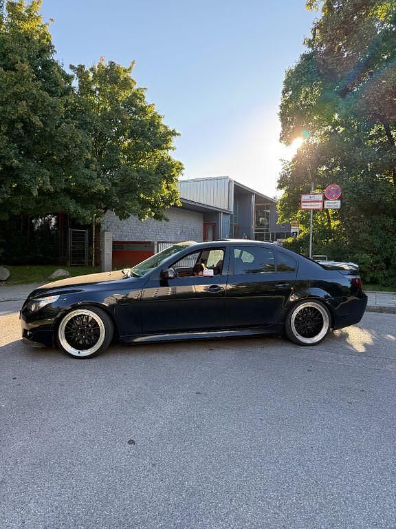 Schwarz Gebraucht 2003 BMW 545 Performance Limousine | 15.400 € (Teuer) - Bild 1/4