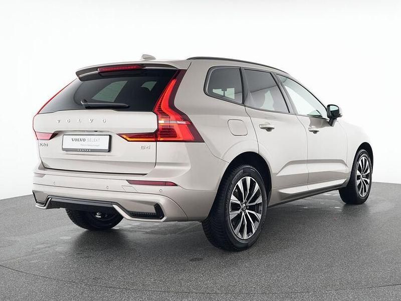 Gebraucht Volvo XC60 Plus 197 PS (144 kW) 2023 Metallic SUV
