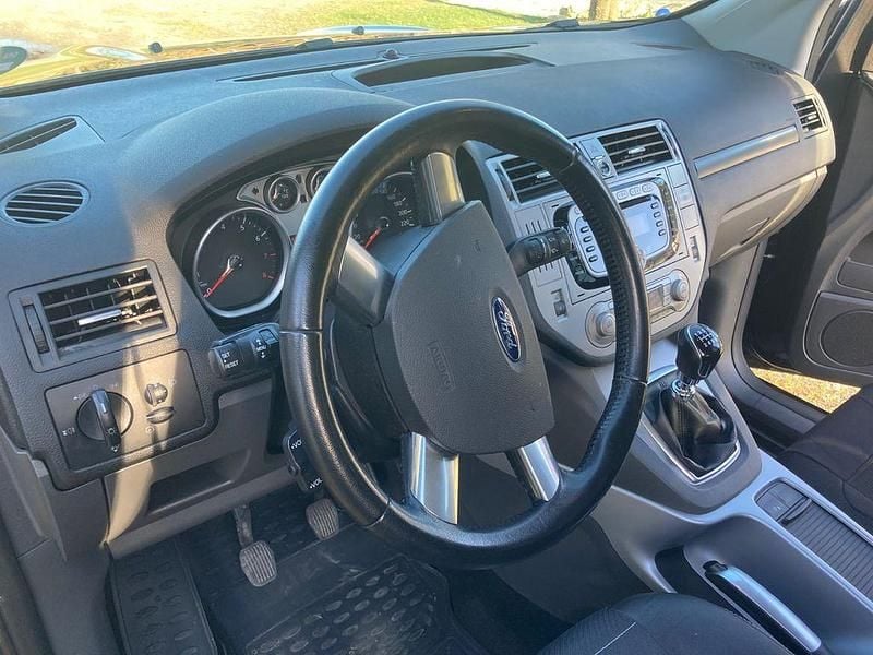 Gebraucht Ford Kuga Trend 200 PS (147 kW) 2011 Schwarz SUV