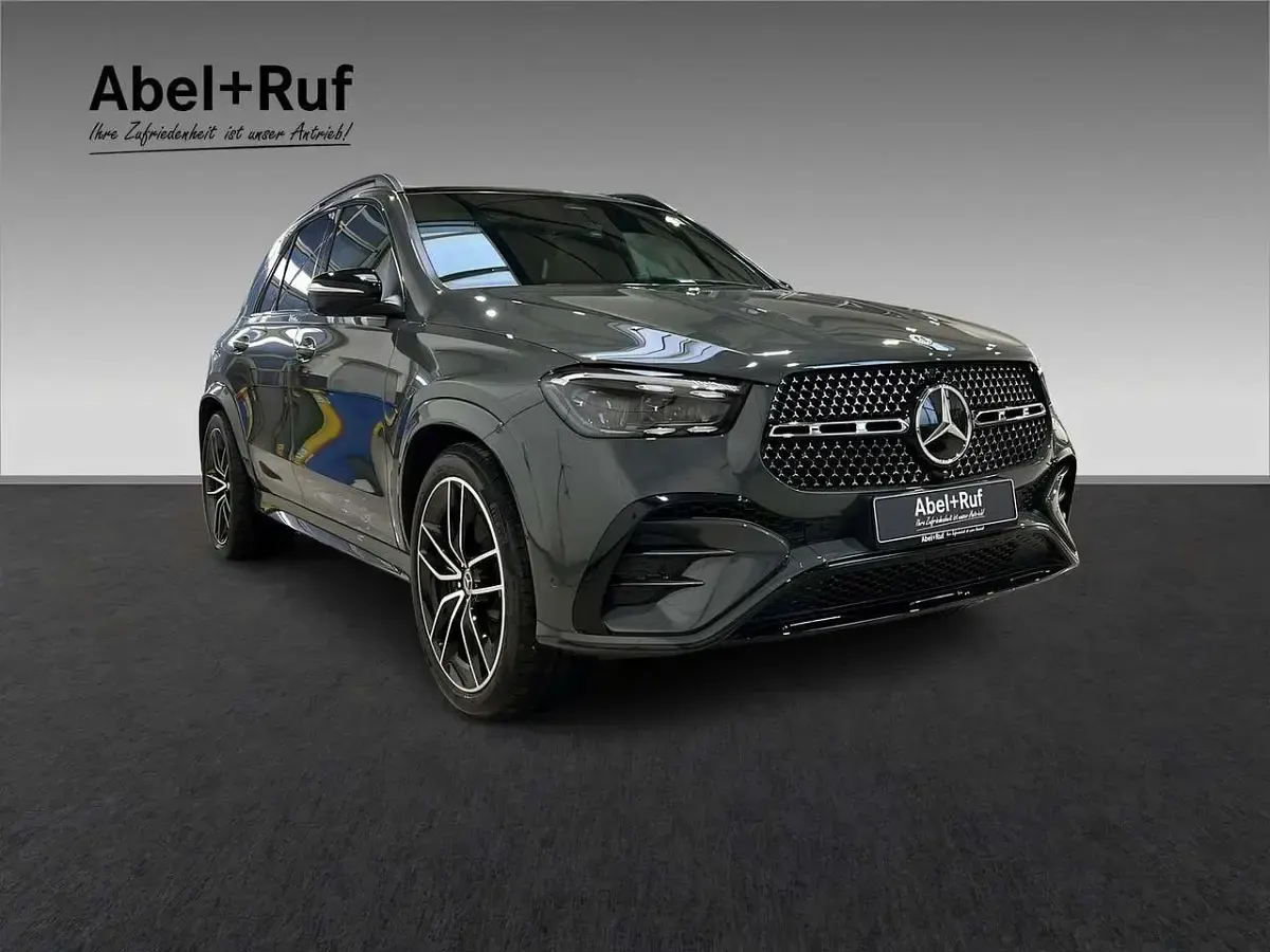 Gebraucht Mercedes GLE450 AMG 367 PS (269 kW) 2026 Manufaktur lack manufaktur sil SUV