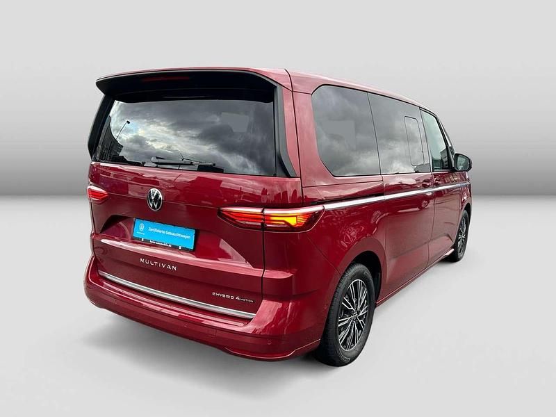 Gebraucht VW Multivan Style 245 PS (180 kW) 2025 Rot Van