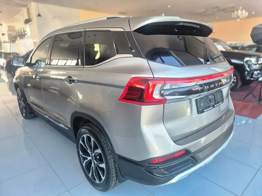Nouvelle DFSK Forthing 3 170 ch (125 kW) 2026 Beige SUV