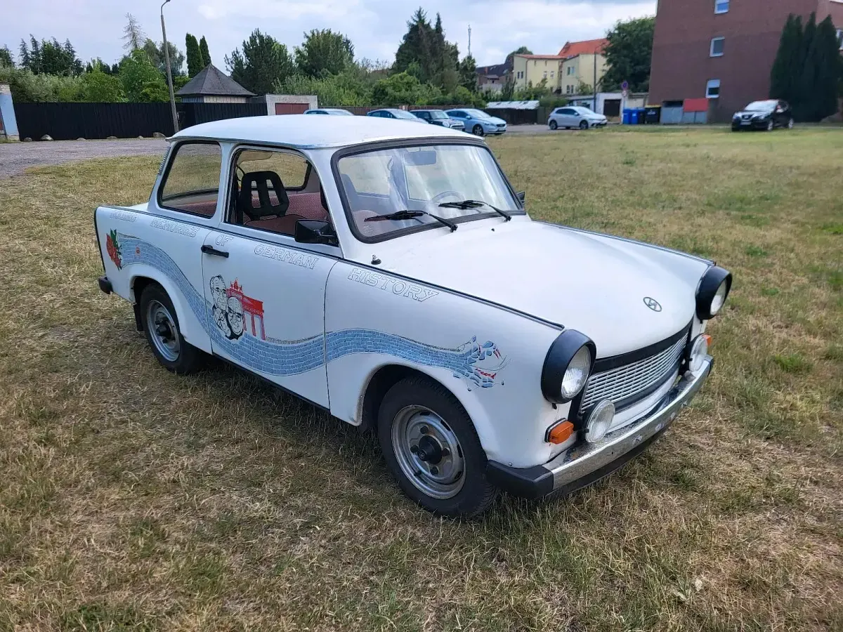 Gebraucht Trabant 601 26 PS (19 kW) 1990 Grau Limousine
