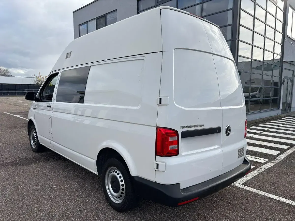 Second-hand VW Transporter 102 CP (75 kW) 2019 Alb Van