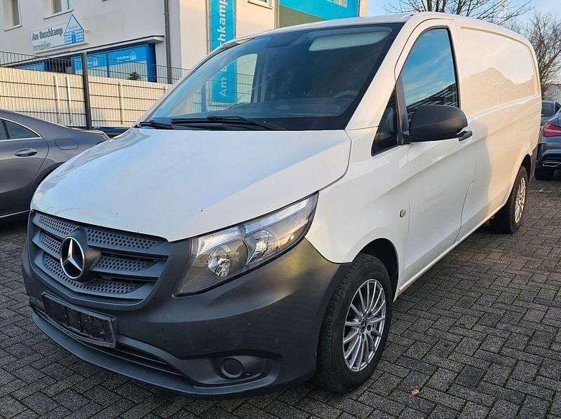 Gebraucht Mercedes Vito 114 PS (83 kW) 2016 Weiß Van