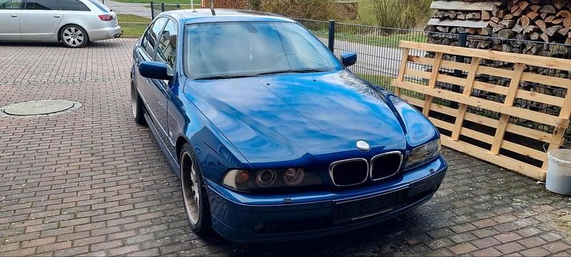 Gebraucht BMW 530 231 PS (169 kW) 2001 Blau Limousine