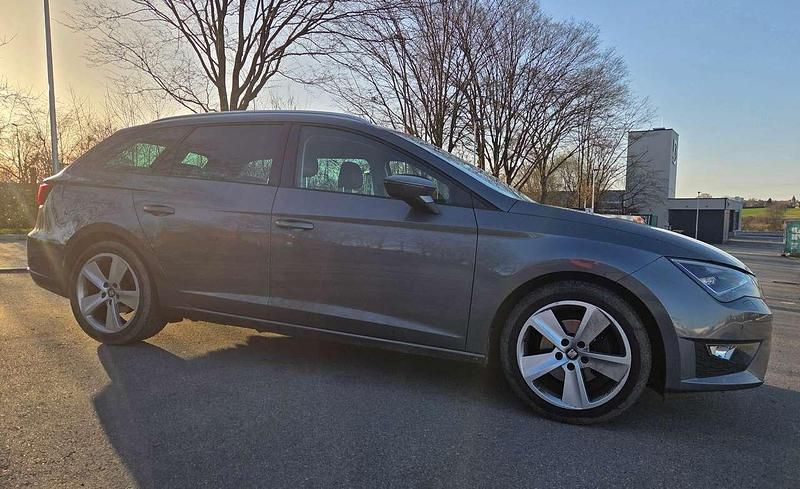 Gebraucht Seat Leon ST 125 PS (91 kW) 2017 Grau Kombi