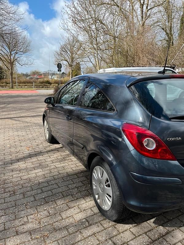 Gebraucht Opel Corsa 60 PS (44 kW) 2007 Andere farben Kleinwagen