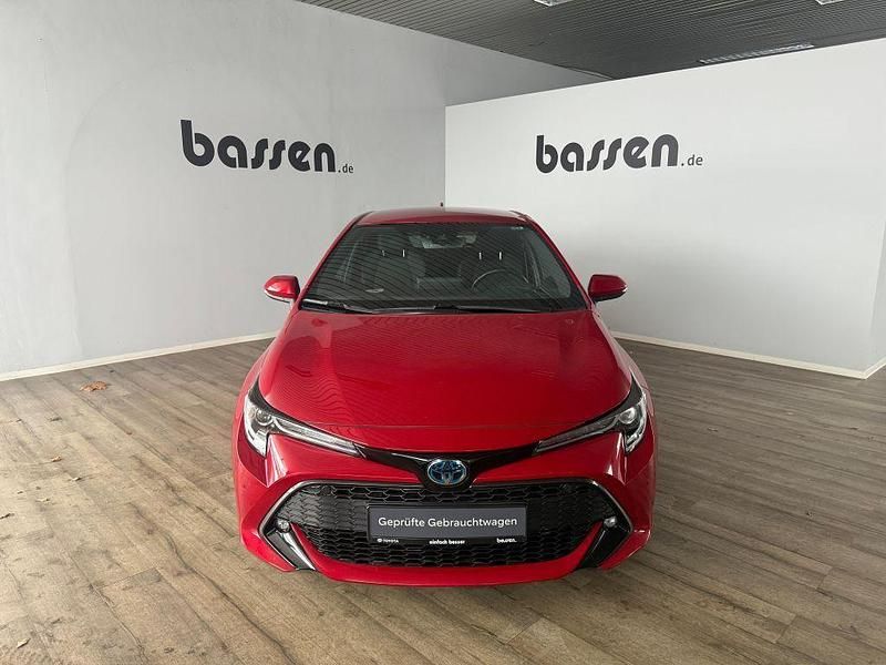 Gebraucht Toyota Corolla Club 180 PS (132 kW) 2019 Karminarot metallic Limousine