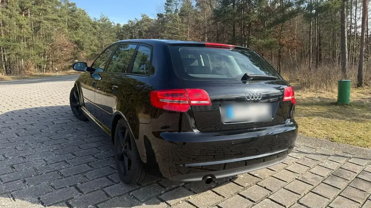 Używany Audi A3 Ambition 102 KM (75 kW) 2010 Czarny Hatchback