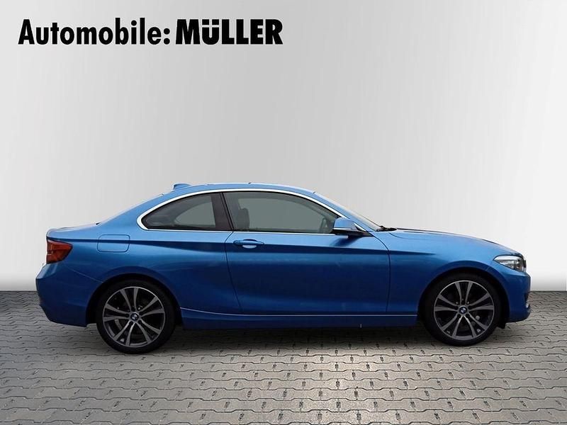 Gebraucht BMW 225 Sport Line 224 PS (164 kW) 2018 Blau Coupé