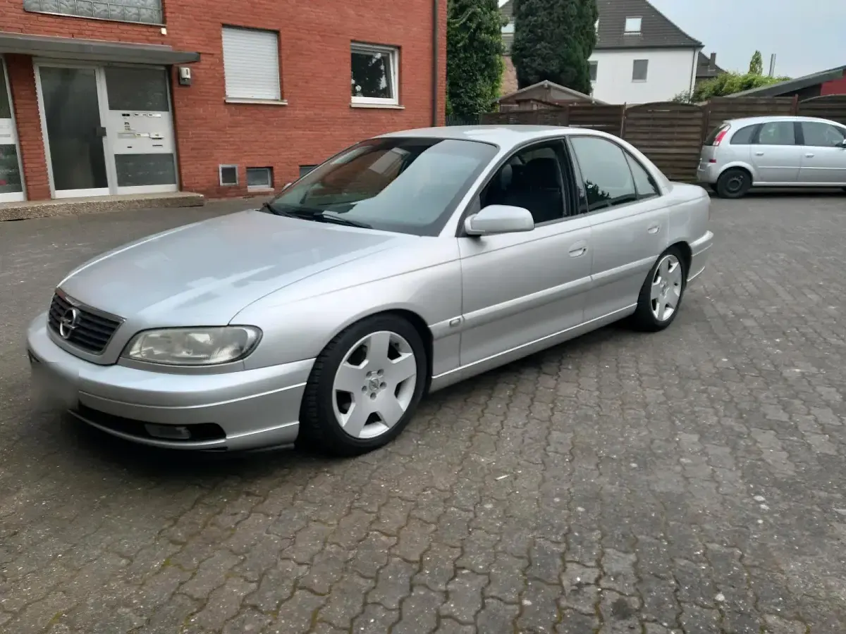 Gebraucht Opel Omega 147 PS (108 kW) 2002 Silber Limousine