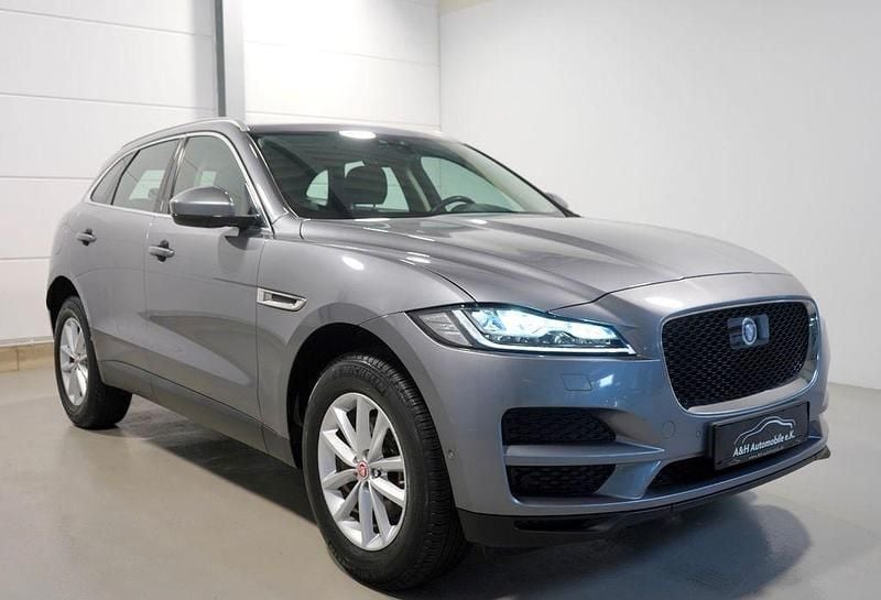 Eiger grey (metallic) Gebraucht 2020 Jaguar F-Pace Portfolio SUV | 21.900 € (Superpreis) - Bild 1/4