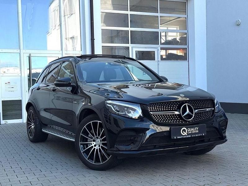 Schwarz Gebraucht 2018 Mercedes GLC43 AMG AMG SUV | 38.990 € (Fairer Preis) - Bild 1/4