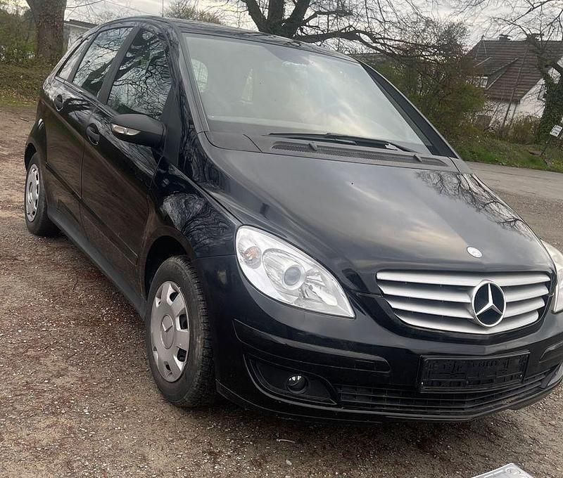 Gebraucht Mercedes B150 95 PS (69 kW) 2006 Schwarz Van / Kleinbus