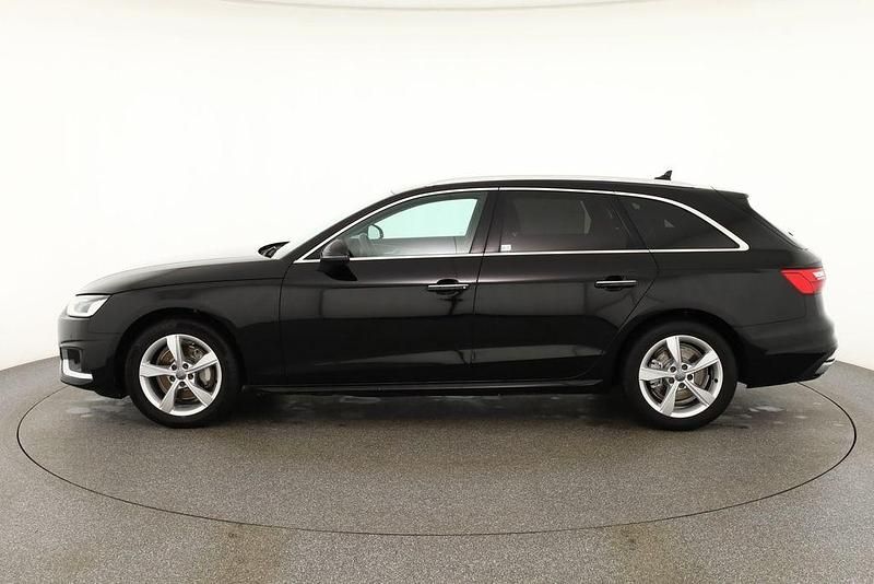 Gebraucht Audi A4 Advanced 204 PS (150 kW) 2021 Schwarz Kombi