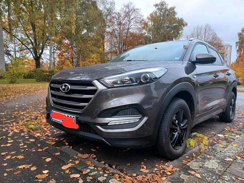 Braun Gebraucht 2018 Hyundai Tucson SUV | 14.999 € (Fairer Preis) - Bild 1/4