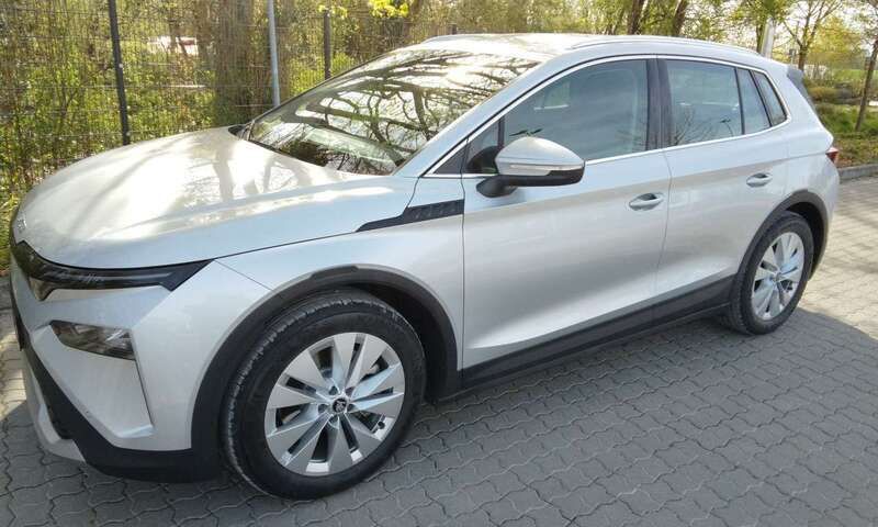 Silber Neu 2025 Skoda Elroq SportLine SUV | 44.900 € (Fairer Preis) - Bild 1/4