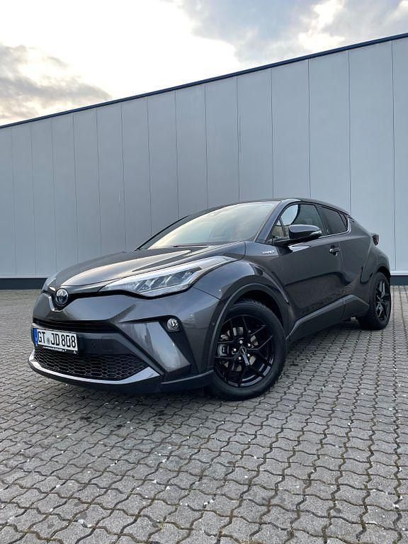 Grau Gebraucht 2021 Toyota C-HR SUV | 22.000 € (Fairer Preis) - Bild 1/4