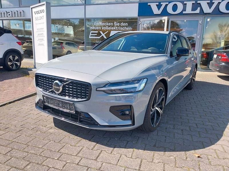 Gebraucht Volvo V60 Plus 197 PS (144 kW) 2023 Grau Kombi