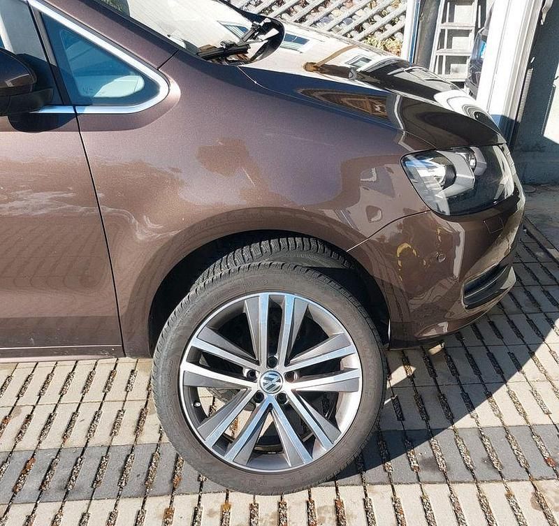 Gebraucht VW Sharan Highline 177 PS (130 kW) 2013 Braun Van / Kleinbus