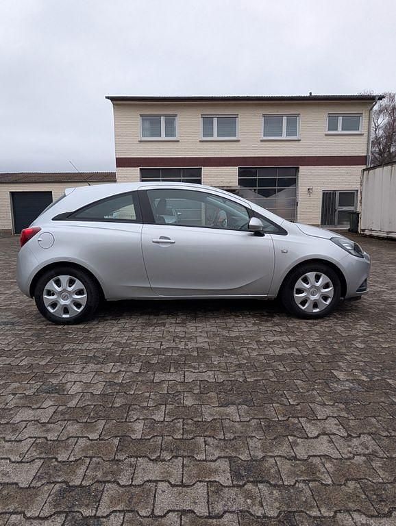 Gebraucht Opel Corsa 90 PS (66 kW) 2015 Silber Kleinwagen